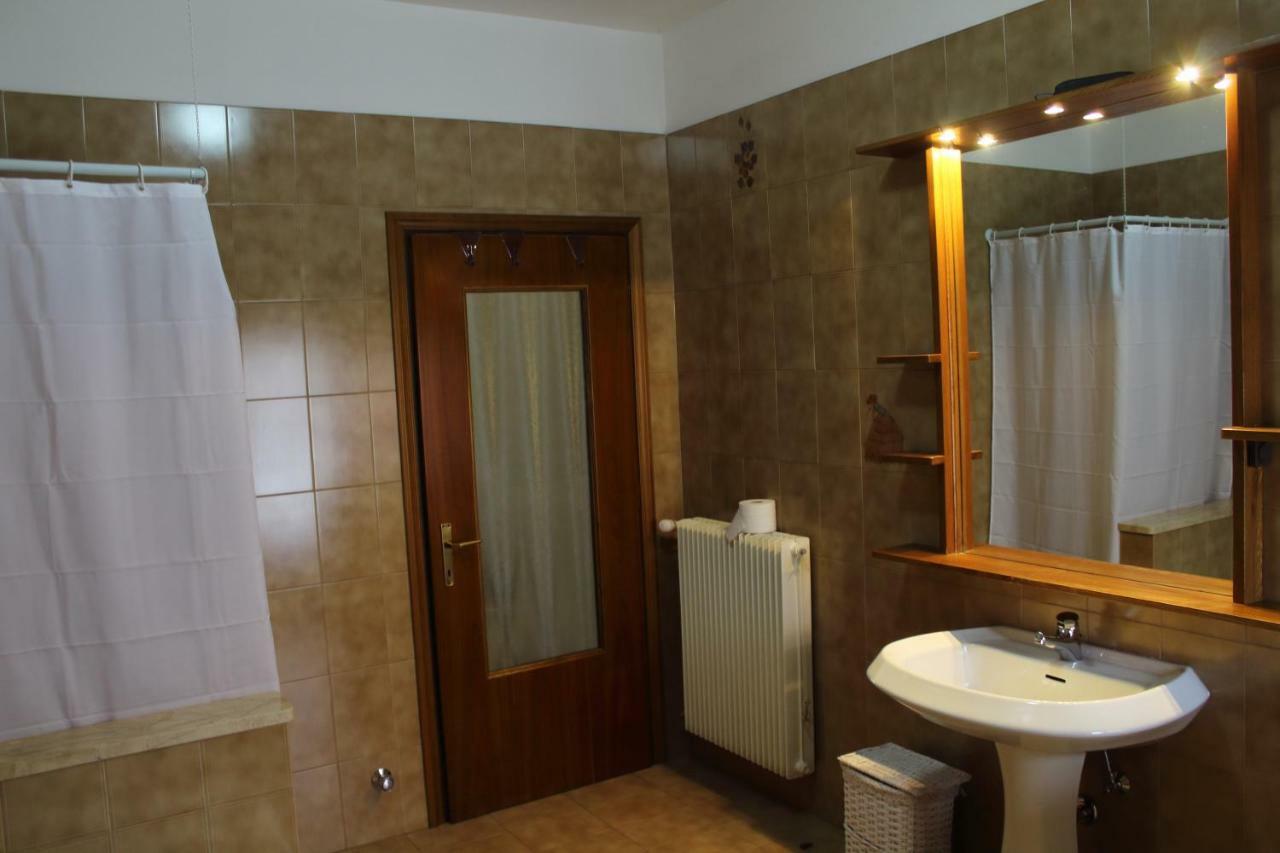 Ferienwohnung La Casa Dei Nonni Tassul Exterior foto